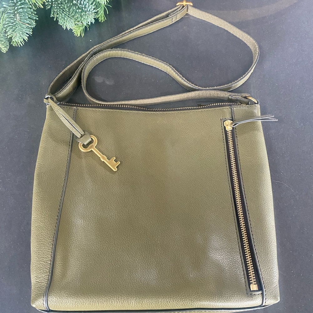 Fossil Womens Tara Leather Crossbody Purse Handbag